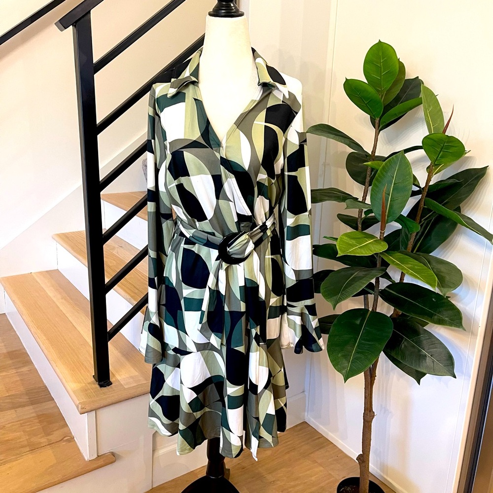 Geometric dress, NWT, Size L
